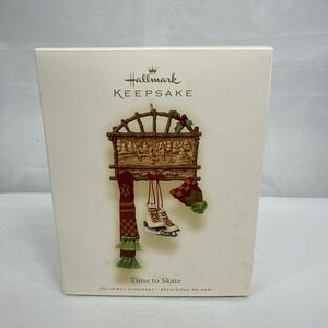 Hallmark‎ Ornament 2007 "Time to Skate" QXG7117
